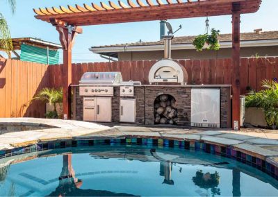 outdoor kitchen areas